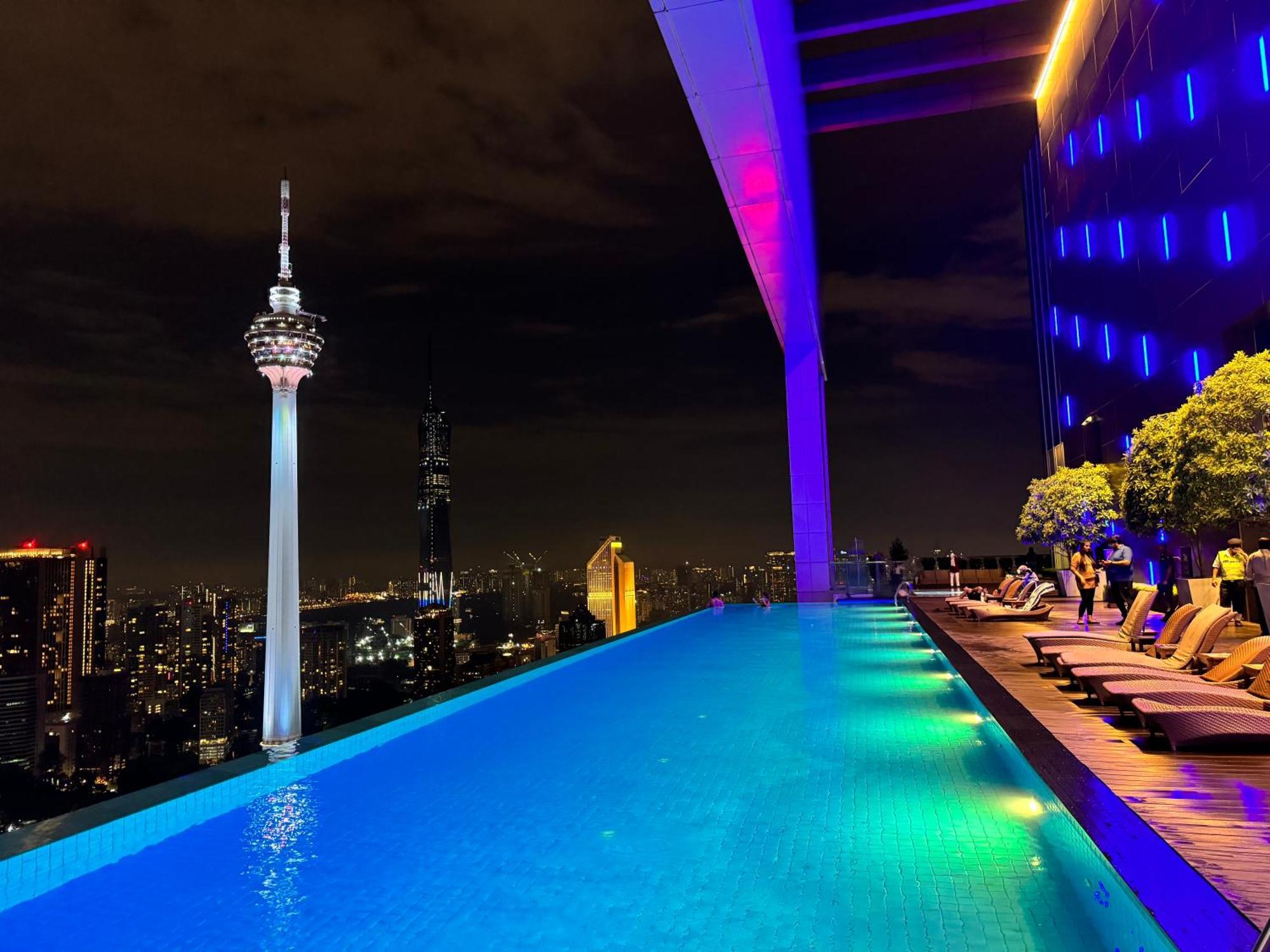 The Platinum Kuala Lumpur By Crown Suites Exteriör bild