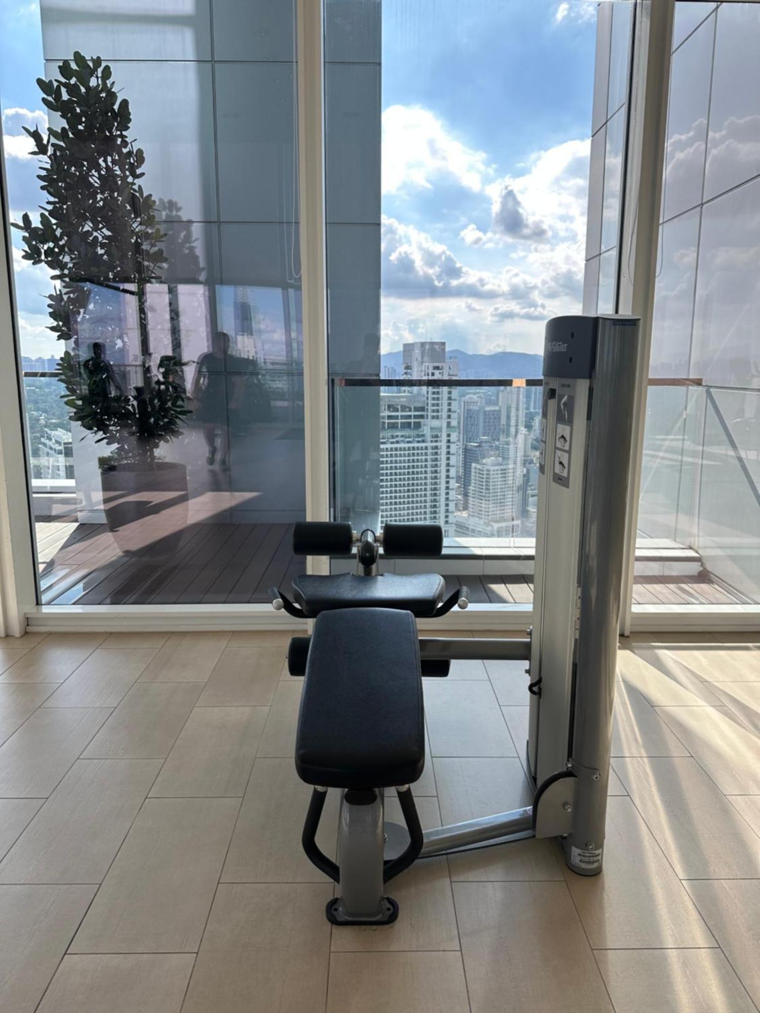 The Platinum Kuala Lumpur By Crown Suites Exteriör bild